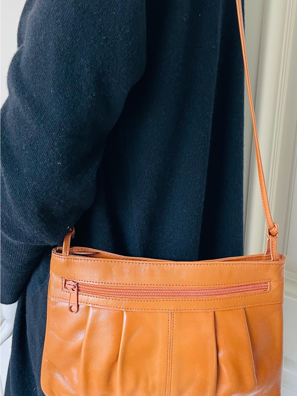 Vintage Contessa by Stella Genuine Leather Camel Crossbody Purse Soft Leather